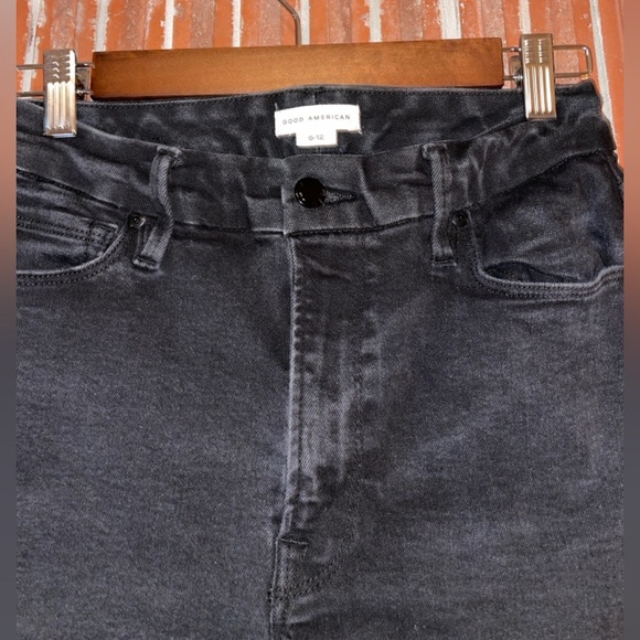Good America Adaptive Fit Black Skinny Jeans Size 6-12 - Picture 4 of 8